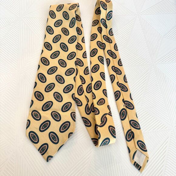 Vintage Abercrombie & Fitch Men’s Patterned Tie 100% Silk Hand Made In USA - Picture 1 of 4